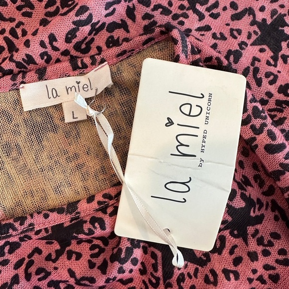 Pink Dolman Long Sleeve Top with Black Stars - Picture 8 of 8